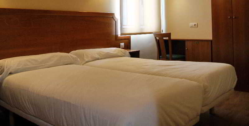 El Retiro De Cardea Hotel Oviedo Luaran gambar