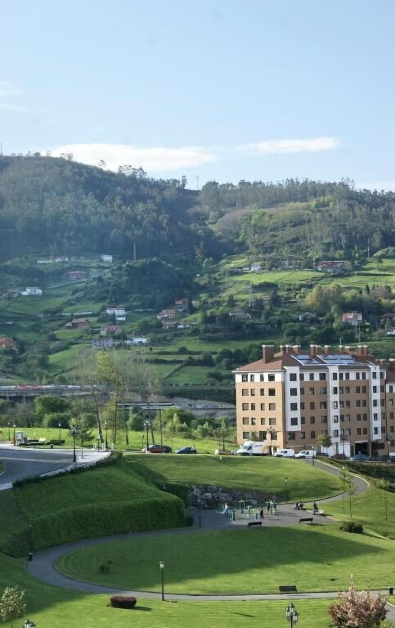 El Retiro De Cardea Hotel Oviedo Luaran gambar
